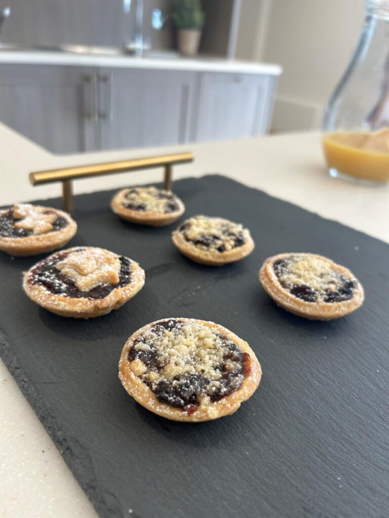 mince pies for yuletide mornings